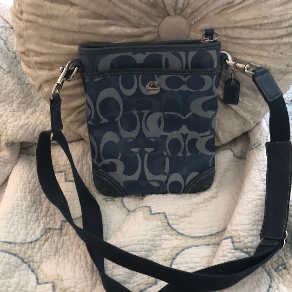 Coach Signature Swingback Crossbody Blue/Silver